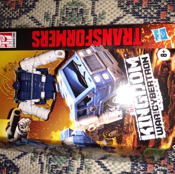 Transformers collectables new never opened - Picture 7 of 12